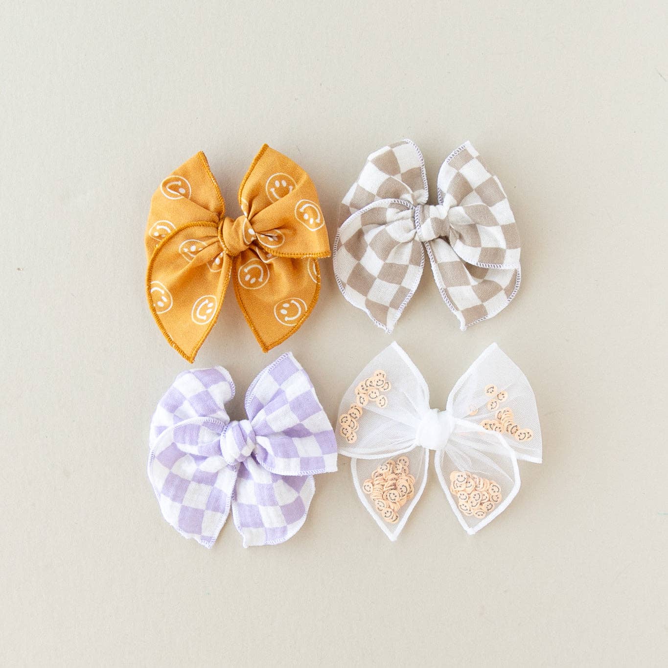 Smiley | Petite Party Bow: Alligator Clip